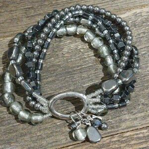 Silpada Silver Hailstone Stretch Bracelet